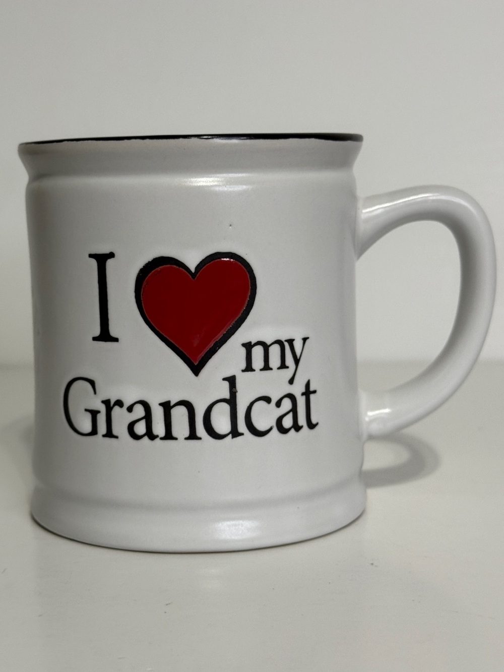 Spectrum “I love My Grandcat” mug 20 oz White Red Black